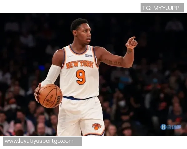 费尔斯表现抢眼15投9中斩获21分5篮板6助攻3抢断尽管有6次失误